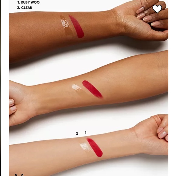 NWT MAC 2-Pc. Winter's Kiss Mini Lip Set COLOR RED - Picture 3 of 6